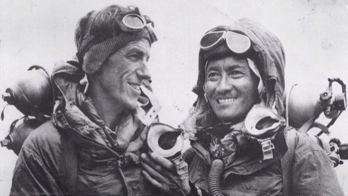 Seventy years ago, New Zealander Edmund Hillary and Nepali Tenzing Norgay Sherpa became the first humans to summit Everest on May 29, 1953 (Photo: Instagram / @ tenzingnorgaysherpa)